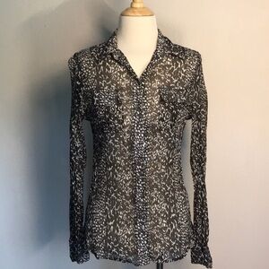 Lucky Brand Size M Semi-sheer Long‎ Sleeve Animal Print Top